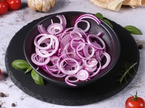 Лук маринованный 100 гр 